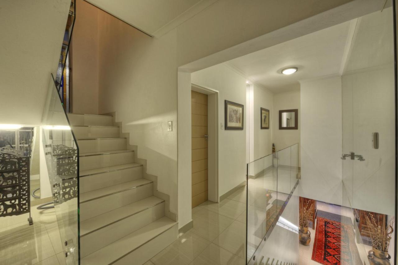 Southern Comfort Guest House Cape Town Bagian luar foto